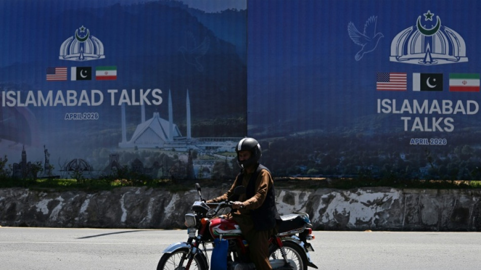 Trump amea&ccedil;a destruir navios do Ir&atilde; que desafiarem bloqueio