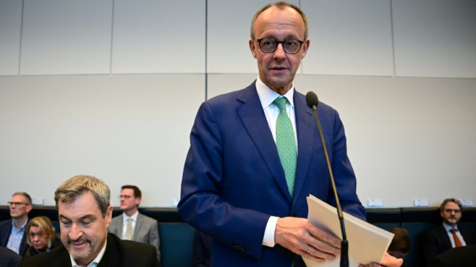 Merz schw&ouml;rt Unionsfraktion auf schwierige Tage ein