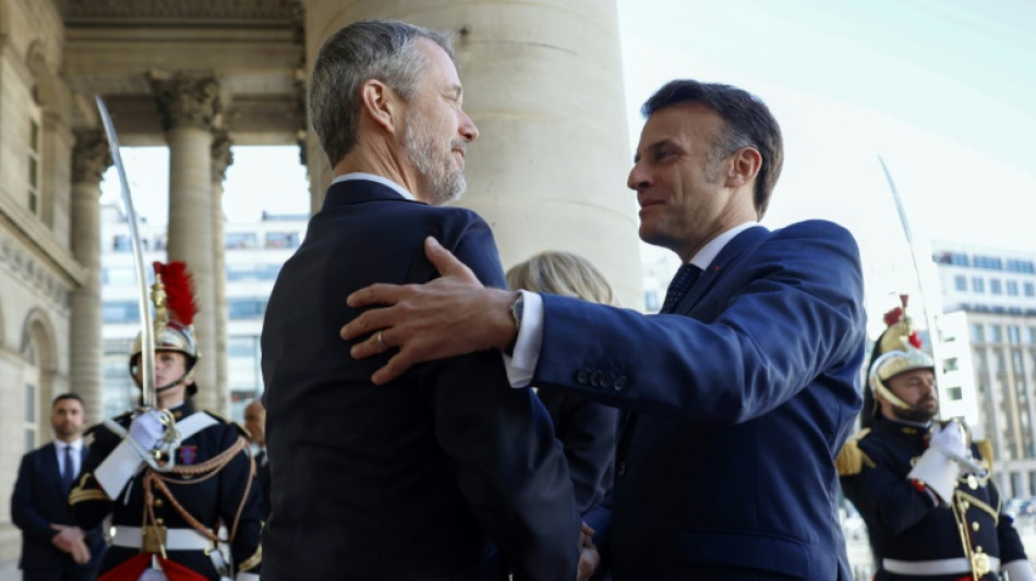 Macron expresa al rey de Dinamarca el apoyo de Francia "cuando soplan malos vientos"
