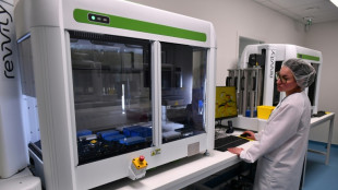 Endometriosis test backed by French government under scrutiny