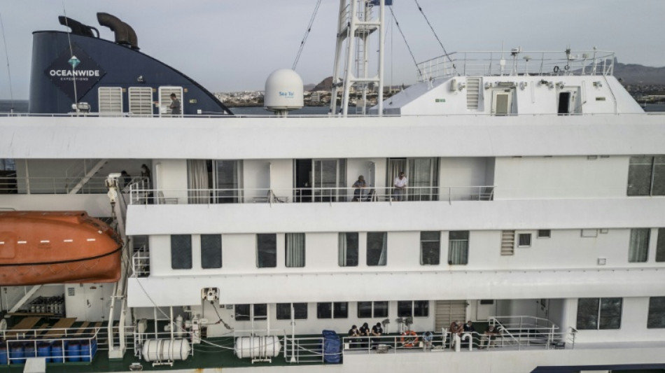 Evacuan a personal enfermo del crucero con el brote de hantavirus para ser atendidos en Pa&iacute;ses Bajos
