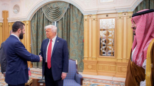 Trump pide al líder sirio que normalice relación con Israel, tras levantar las sanciones
