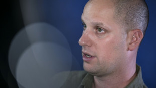 P&acirc;nico, ira e l&aacute;grimas: o dif&iacute;cil retorno de Evan Gershkovich ap&oacute;s passar por uma pris&atilde;o russa