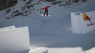 Snowboard: le parcours de r&ecirc;ve dans les falaises de Pierre Vaultier