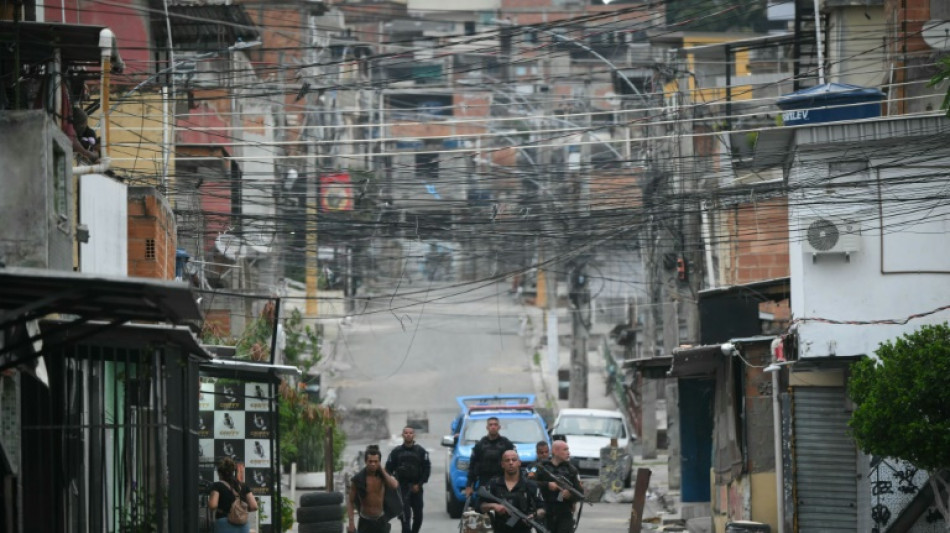 Las operaciones policiales nunca frenaron a los grupos criminales en Rio, según una experta brasileña