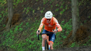 Mondiaux de cyclo-cross: Van der Poel r&eacute;ussit le grand huit