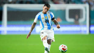 Fern&aacute;ndez, &Aacute;lvarez, Molina e Simeone desfalcam Argentina em amistoso contra Angola