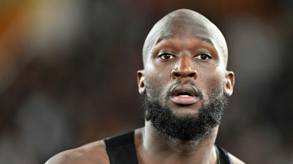 Pol&iacute;cia pro&iacute;be distribui&ccedil;&atilde;o de apitos entre torcedores da Inter para receber Lukaku