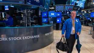 Wall Street en ordre dispers&eacute; apr&egrave;s des r&eacute;sultats mitig&eacute;s