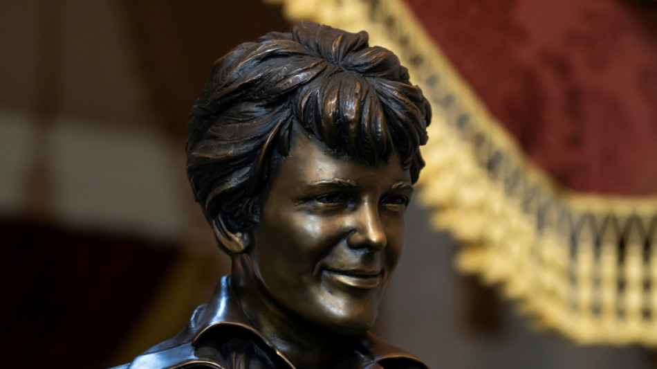 Empresa anuncia poss&iacute;vel descoberta de avi&atilde;o da lend&aacute;ria Amelia Earhart