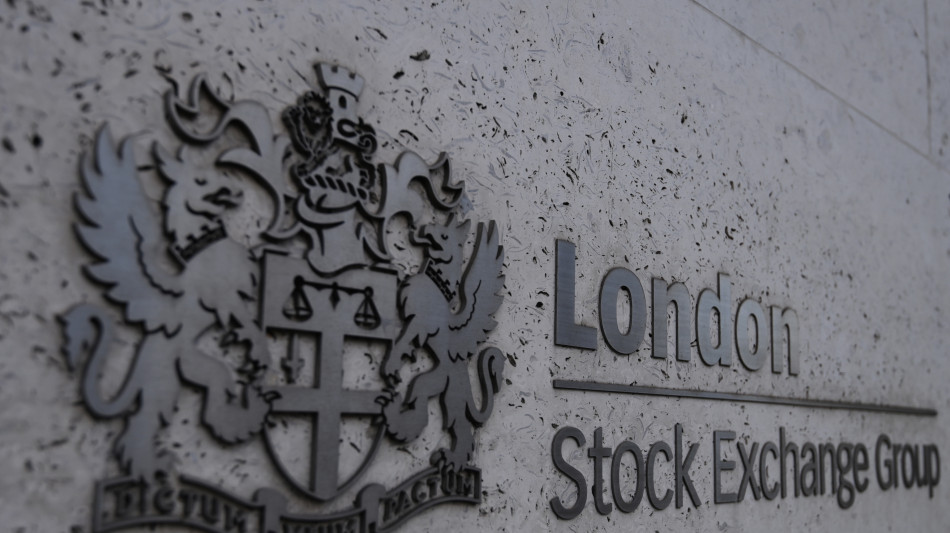 Borsa: Europa in rialzo, Londra +1,6%