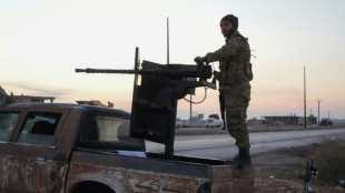 Ofensiva rebelde se aproxima de cidade crucial no centro da S&iacute;ria