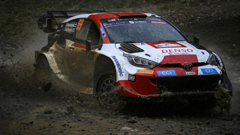 Ogier y Neuville abandonan en el Rally de Grecia, Rovanper&auml; nuevo l&iacute;der