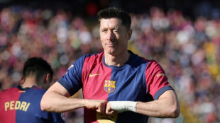 Barcelona goleia Girona e volta a ser l&iacute;der isolado do Espanhol