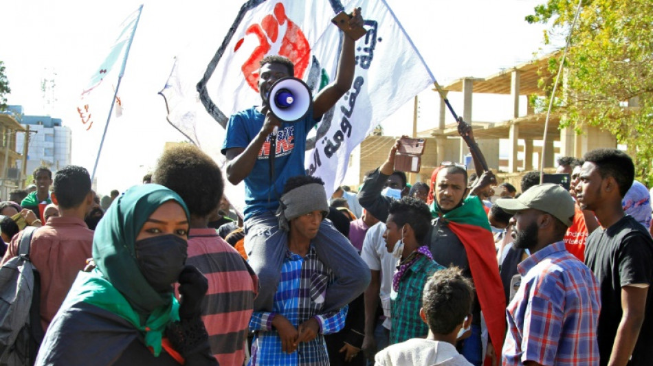 Erneut protestieren Tausende gegen Milit&auml;rherrschaft im Sudan