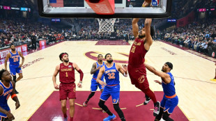 Heat humble Celtics for sixth straight win, Thunder roll on