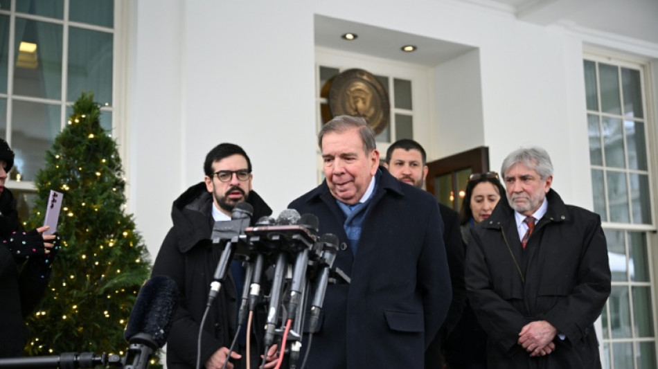 Biden e Gonz&aacute;lez falam sobre 'como restaurar a democracia na Venezuela'