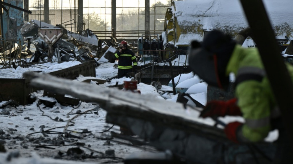 En Ukraine, dans une centrale bombard&eacute;e: "c'est notre vie" qu'ils frappent