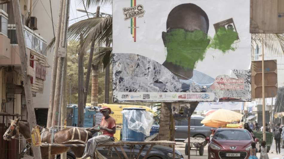 S&eacute;n&eacute;gal: les candidats jettent leurs derni&egrave;res forces dans la campagne pr&eacute;sidentielle