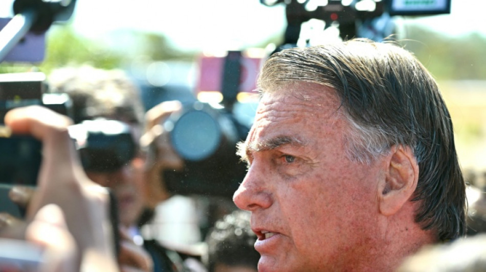 Expresidente de Brasil Jair Bolsonaro deberá llevar brazalete electrónico