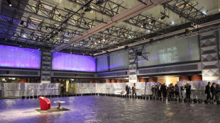 Borsa: Milano apre in rialzo, +0,36%