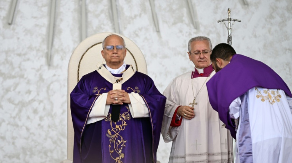 Papa pede que EUA busque di&aacute;logo em vez de invadir Venezuela