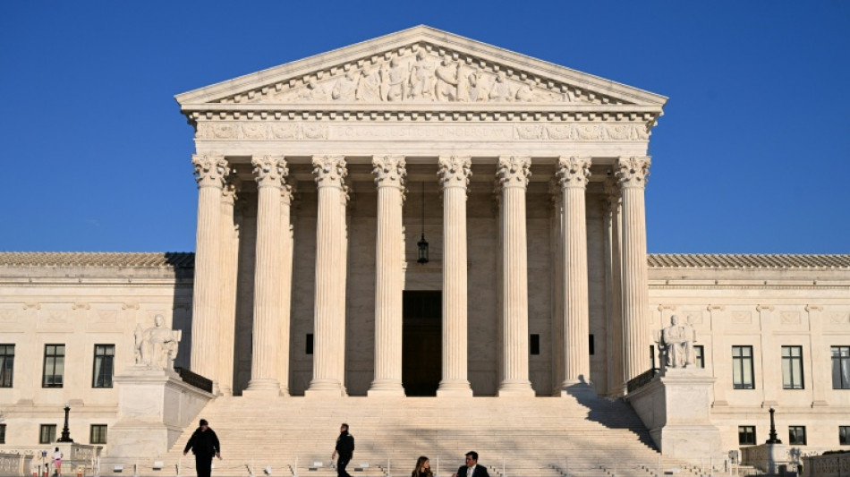 Suprema Corte dos EUA invalida lei no Colorado que pro&iacute;be 'terapias de convers&atilde;o'