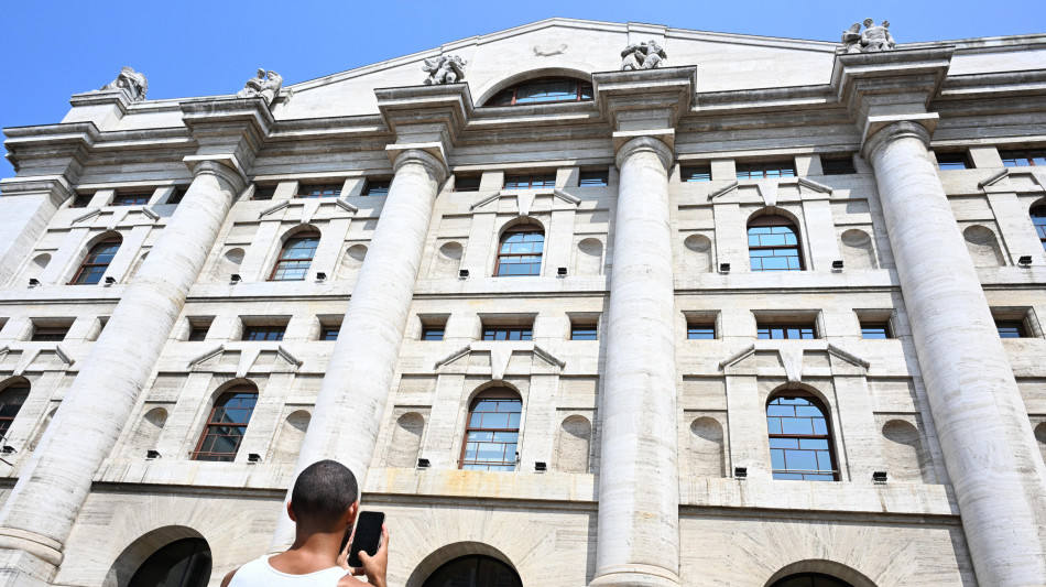 Borsa: energia e utility sostengono Milano