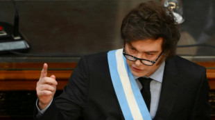 Milei busc&oacute; desligarse del "cripto-esc&aacute;ndalo" al decir que es "un problema de terceros"