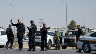 Tr&ecirc;s guardas israelenses morrem em ataque contra ponte entre Cisjord&acirc;nia e Jord&acirc;nia