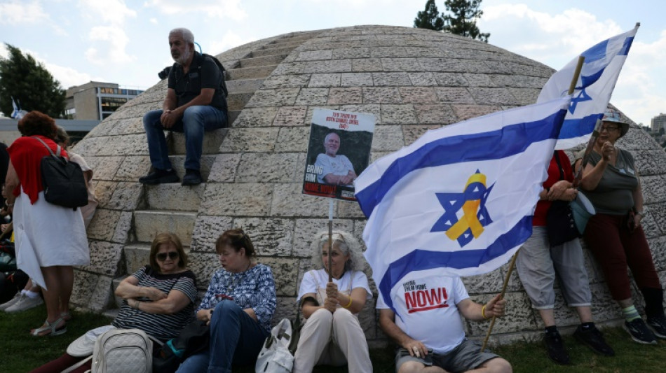 Central sindical de Israel convoca 'greve geral' na segunda-feira em apoio aos ref&eacute;ns