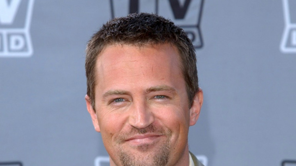 Acusan a cinco personas por la muerte por sobredosis del actor Matthew Perry