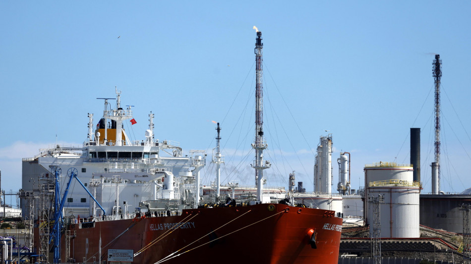 Il petrolio in rialzo a New York a 95,60 dollari