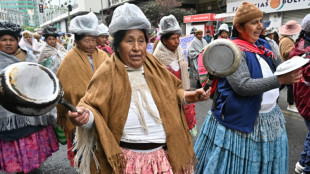 Milhares protestam na Bol&iacute;via para exigir solu&ccedil;&otilde;es para a crise econ&ocirc;mica