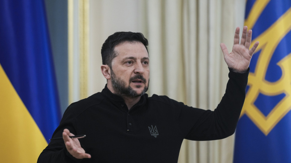 Zelensky, ricevuta nuova proposta di Trump su terre rare