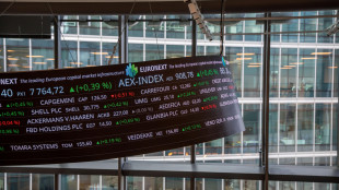 Borsa: l'Europa chiude contrastata, Parigi -0,16%, Francoforte +0,53%