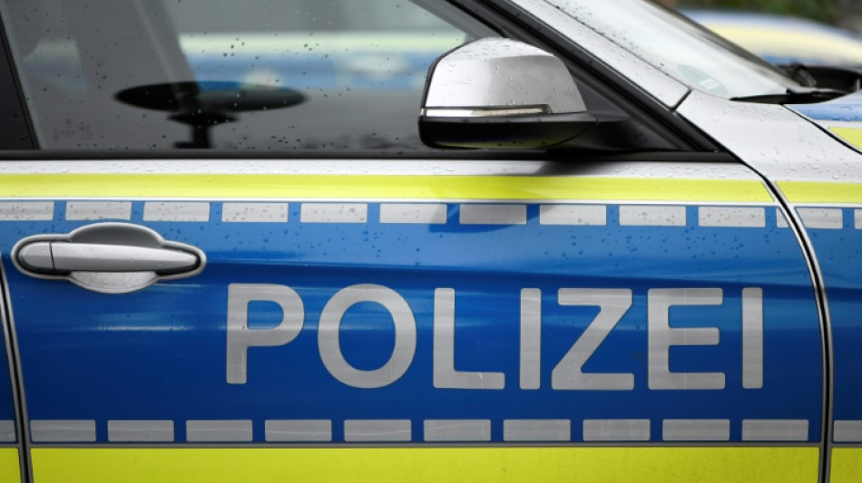 Mann steigt wegen Streit &uuml;ber Politik auf Autobahn aus und wird angefahren