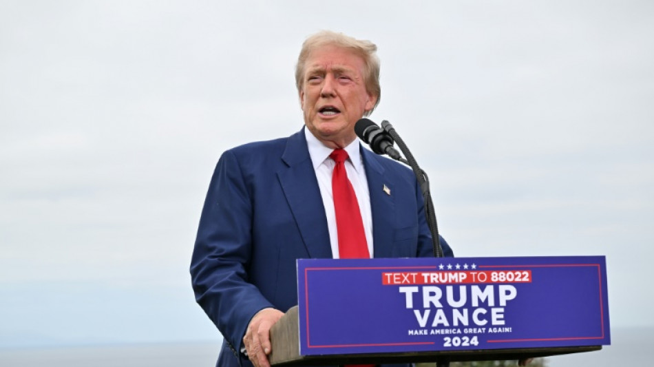 Trump endurece discurso anti-imigra&ccedil;&atilde;o em campanha sob tens&atilde;o