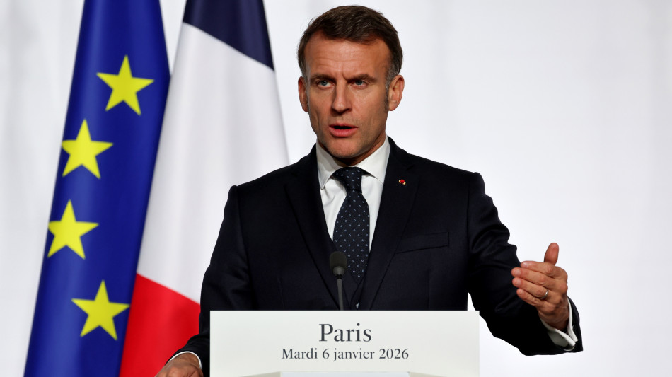 Macron, gli Usa si allontanano da alleati e norme internazionali