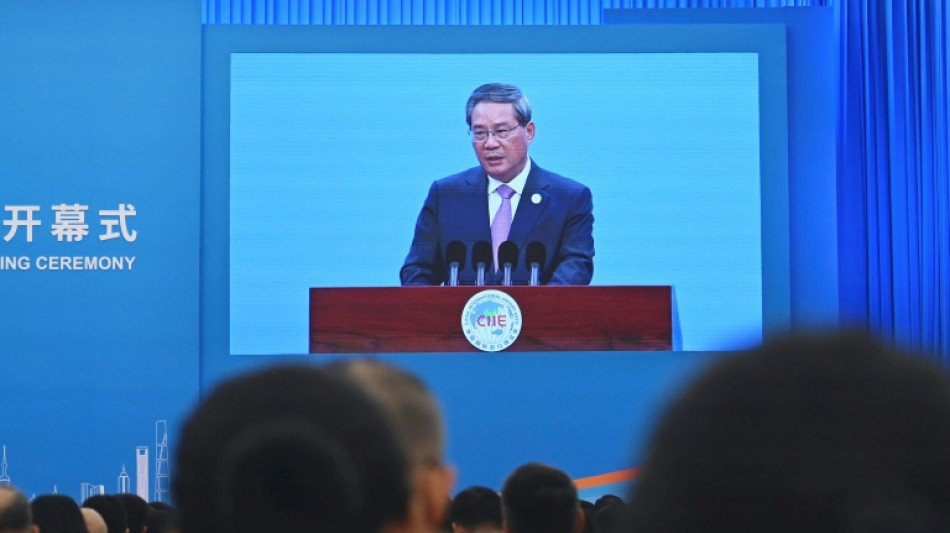 Primeiro-ministro chin&ecirc;s expressa confian&ccedil;a em alcan&ccedil;ar metas de crescimento