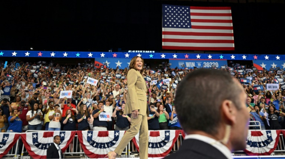 Novas pesquisas apontam vantagem de Kamala Harris sobre Trump em tr&ecirc;s estados-chave