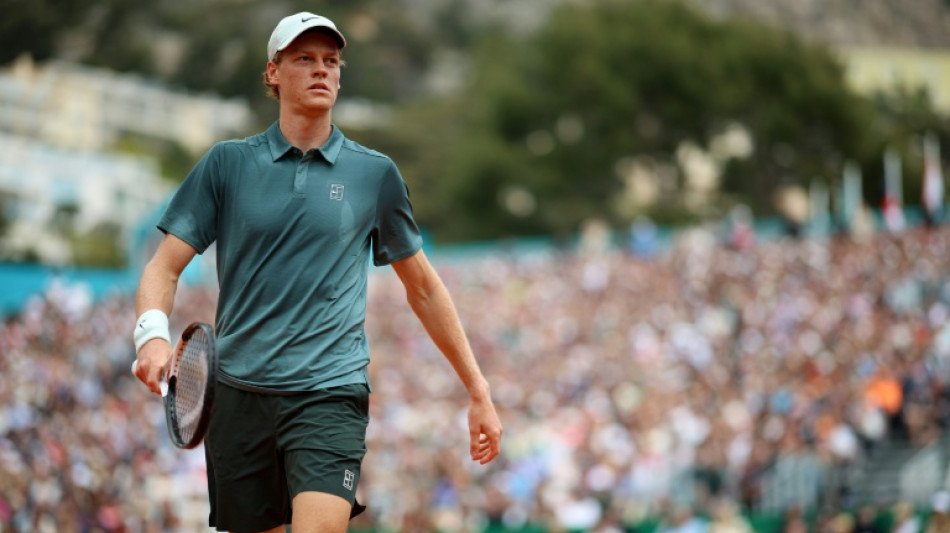 Sinner estreia em Monte Carlo com vit&oacute;ria contundente sobre Humbert