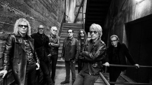 Bon Jovi, esce il brano We Made It Look Easy con Robbie Williams