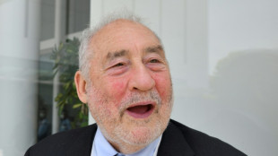 Stiglitz: pol&iacute;ticas 'hostis' dos EUA contra a China podem dividir o mundo em dois blocos