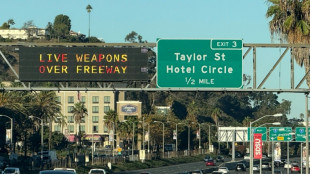 Etats-Unis: un véhicule de police touché accidentellement par un éclat d'obus