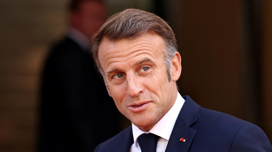 Macron chiama alla 'mobilitazione totale' per Bayrou