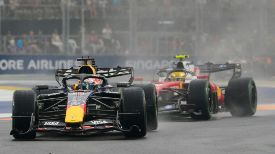 Verstappen gewinnt im Regenchaos - Russell wirft Mercedes weg
