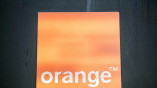 Réouverture progressive du site d'Orange à Marseille, situé dans un quartier sensible