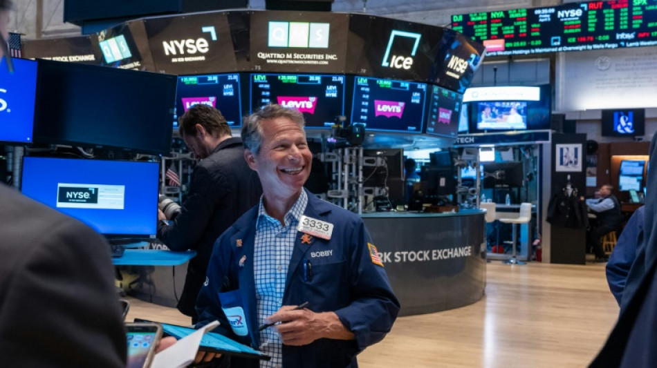 Wall Street en ordre dispers&eacute;, dans un march&eacute; s&eacute;lectif et prudent