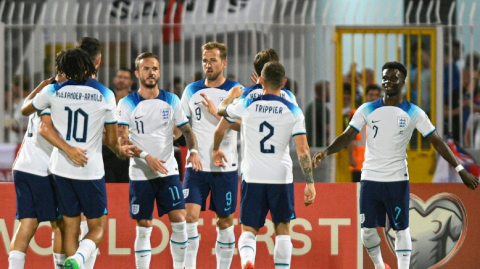 Fran&ccedil;a e Inglaterra cumprem expectativas nas Eliminat&oacute;rias para Eurocopa